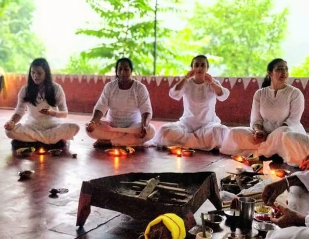 Yoga Retreat Rishikesh